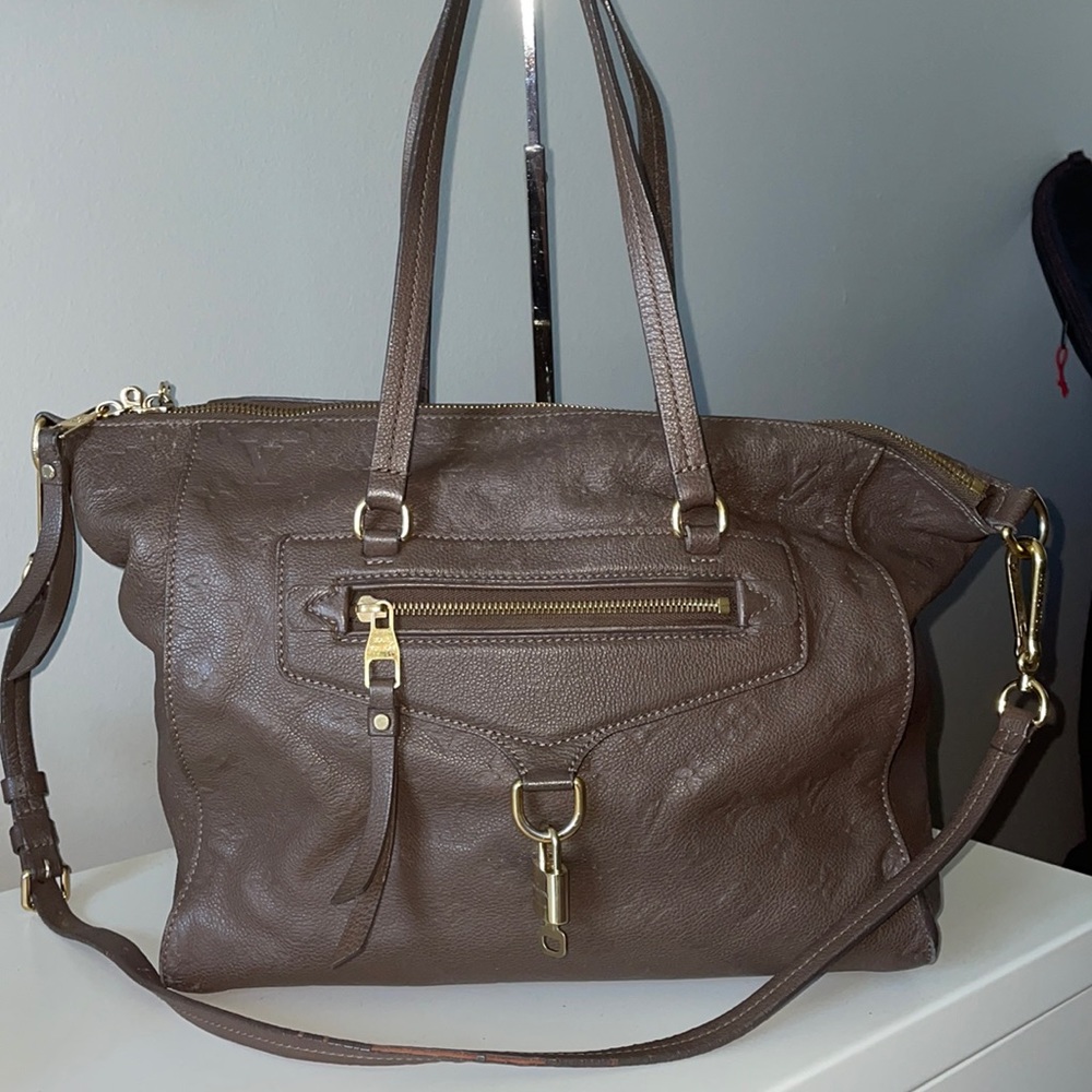 Louis Vuitton
Lumineuse Handbag Monogram Empreinte Leather PM